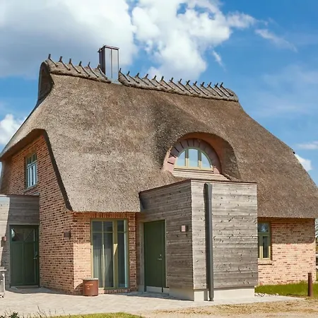 Reetdorf Geltinger Birk Kuenstlerkate Abendrot